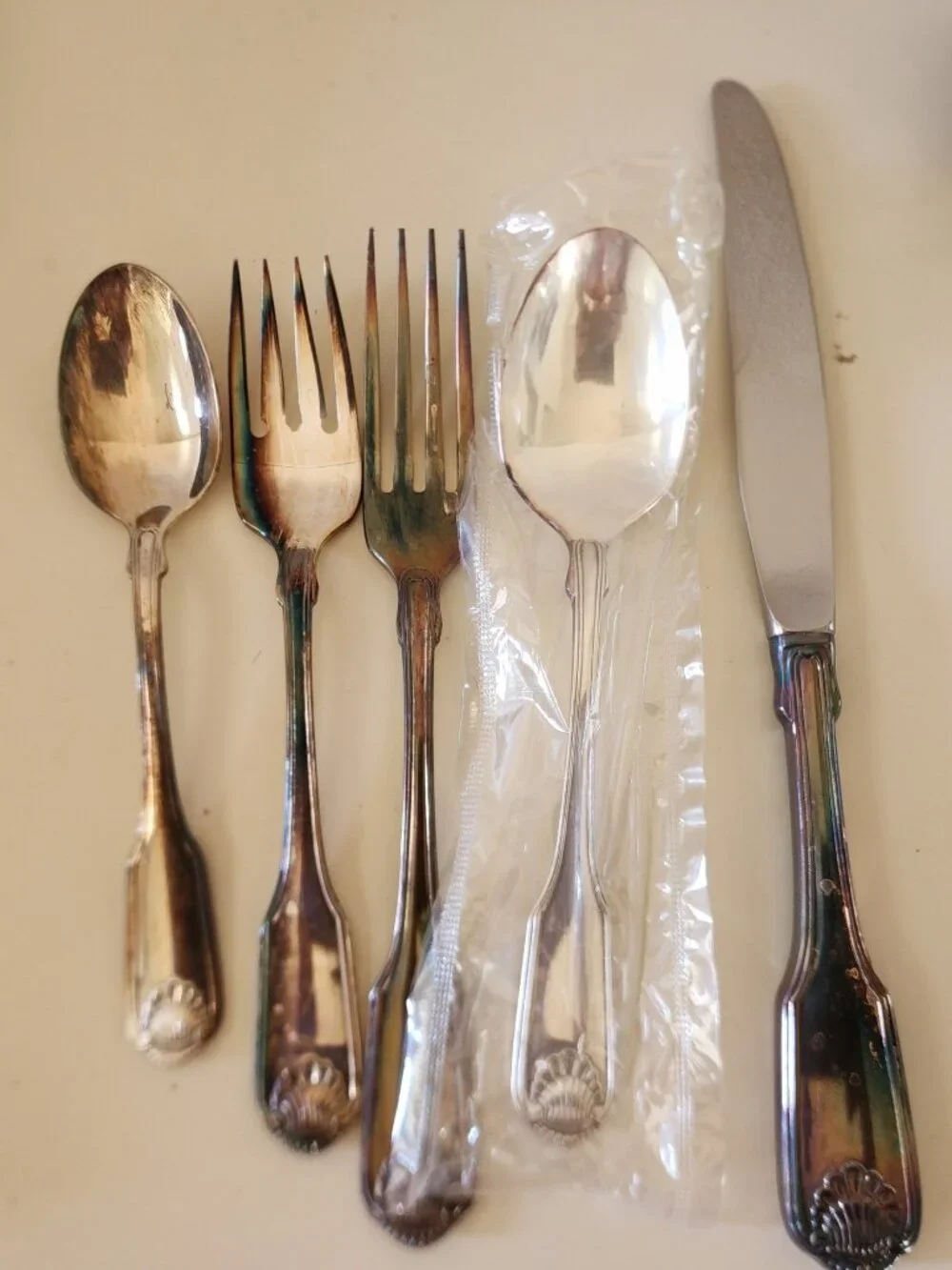 Vtg NEW Oneida Silver SHELL Community Silver Plate Flatware 5pc Place Setting